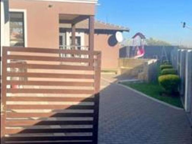 Townhouse for rent in Centurion, Gauteng