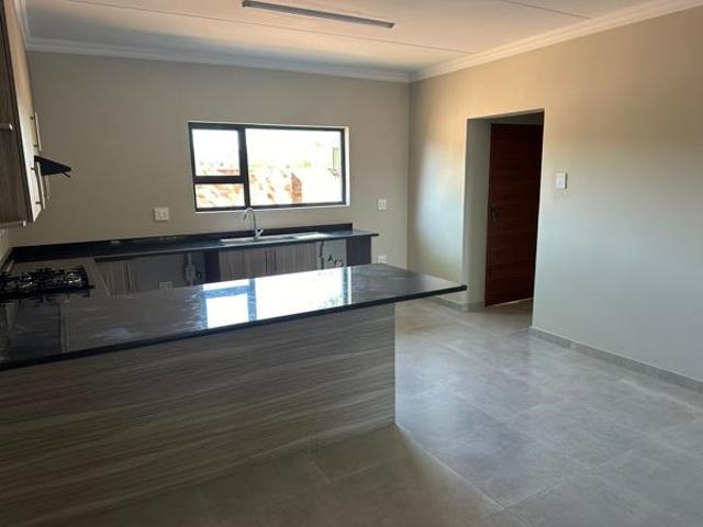 Townhouse for sale in Dr Kenneth Kaunda, North West