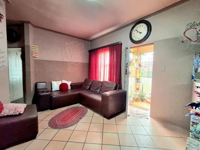 Townhouse for sale in Sedibeng, Gauteng