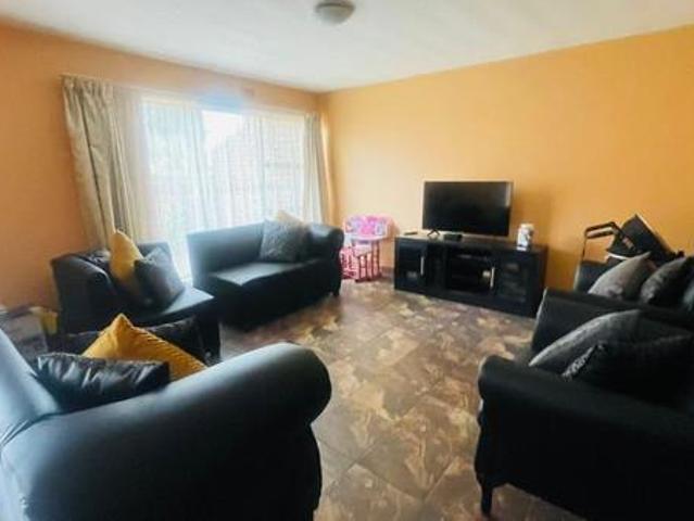 Townhouse for sale in Sedibeng, Gauteng