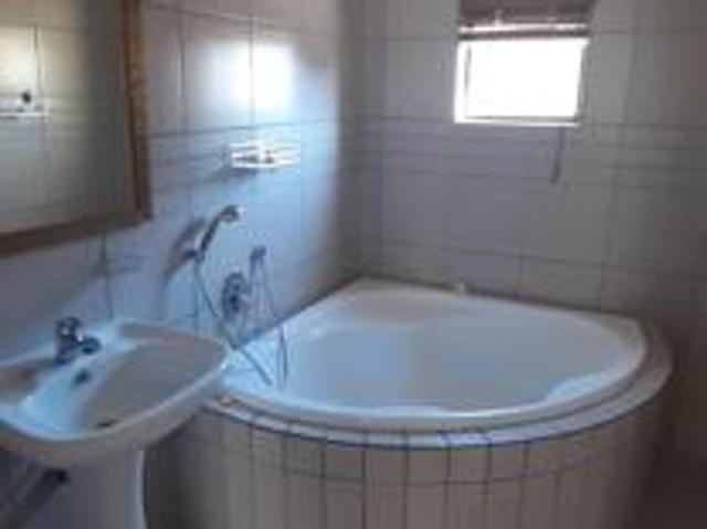 Townhouse for rent in Sedibeng, Gauteng