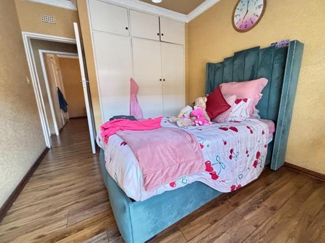 Townhouse for rent in Vanderbijlpark, Emfuleni Local Municipality