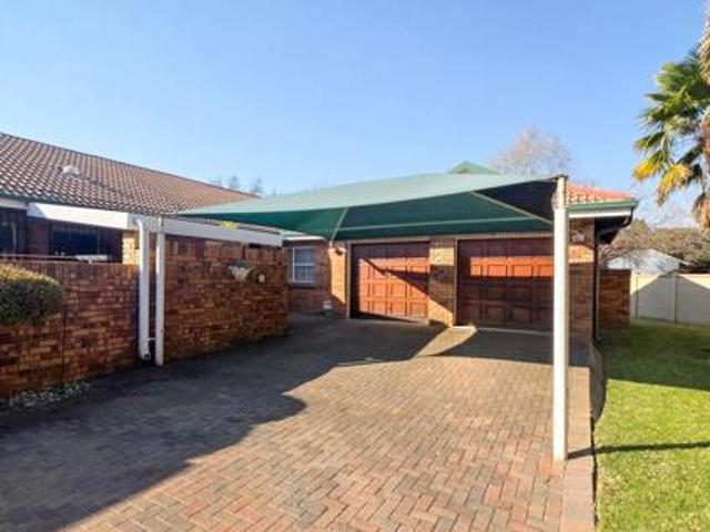 Townhouse for sale in Sedibeng, Gauteng