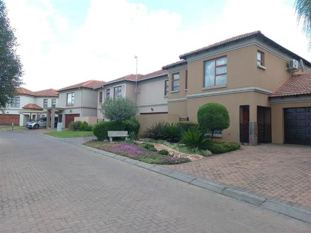 Townhouse for sale in Sedibeng, Gauteng