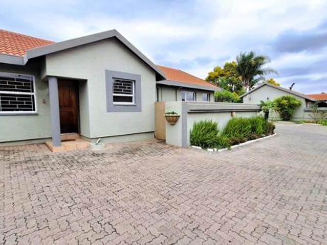 Townhouse for rent in Sedibeng, Gauteng