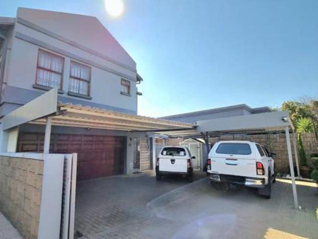 Townhouse for sale in Sedibeng, Gauteng