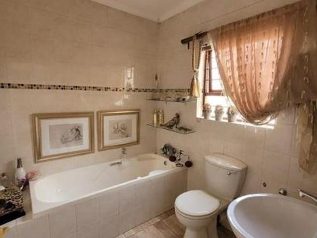 Townhouse for sale in Sedibeng, Gauteng
