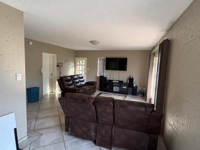Townhouse for sale in Sedibeng, Gauteng