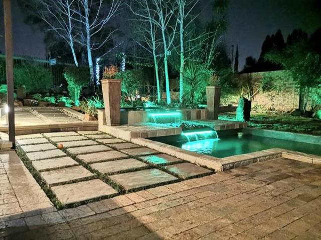 Townhouse for sale in Vanderbijlpark, Emfuleni Local Municipality
