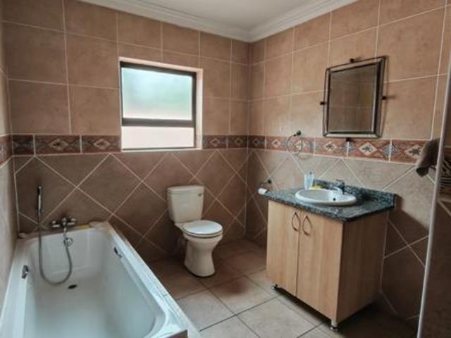 Townhouse for sale in Sedibeng, Gauteng