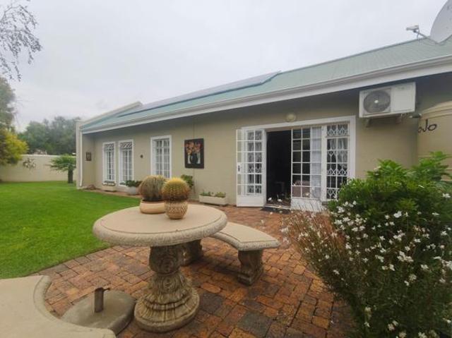 Townhouse for sale in Sedibeng, Gauteng