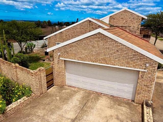 Townhouse for sale in Port Elizabeth, Eastern Cape