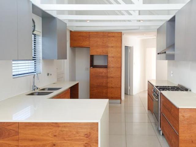 Townhouse for rent in Cape Town, Western Cape