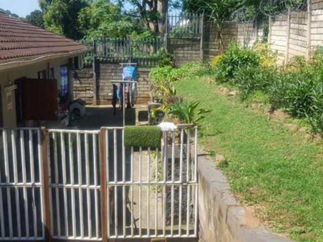 Townhouse for sale in Mount Moreland, Kwazulu-natal