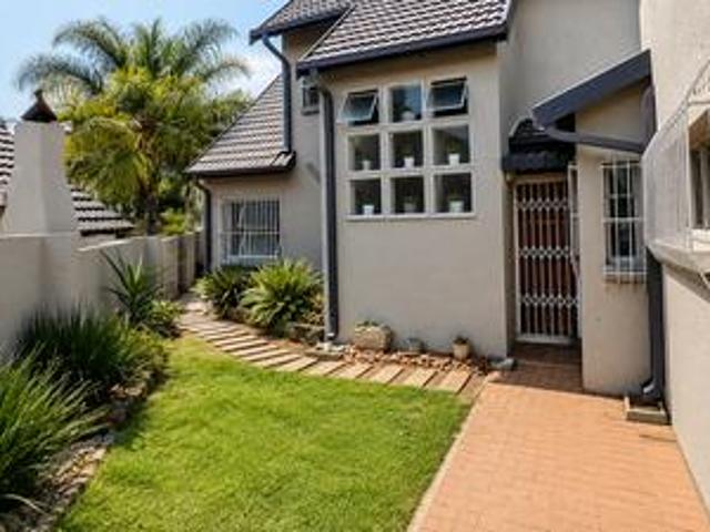 Townhouse for rent in Ekurhuleni, Gauteng
