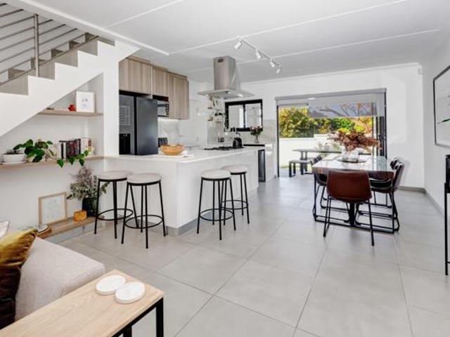 Townhouse for rent in Cape Town, Western Cape