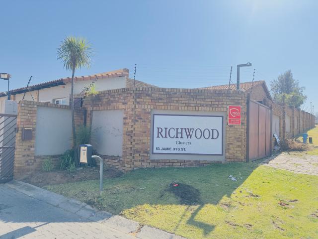 Townhouse for sale in Midrand