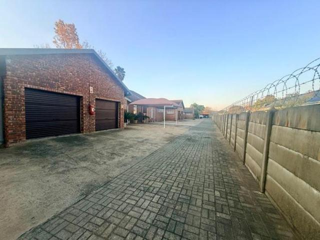 Townhouse for sale in Vryheid, Kwazulu-natal