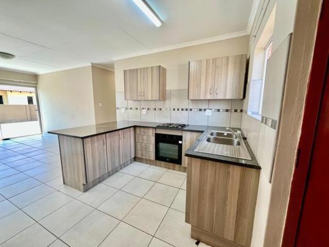 Townhouse for sale in Tlhabane, North West