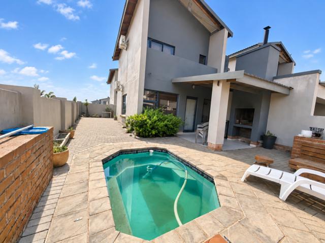 Townhouse for sale in Tlhabane, North West