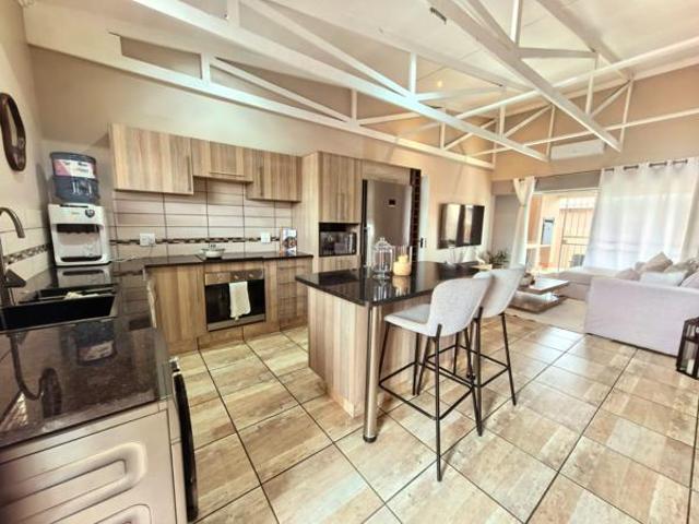 Townhouse for sale in Tlhabane, North West