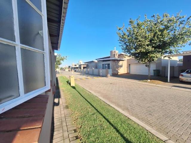 Townhouse for sale in Tlhabane, North West