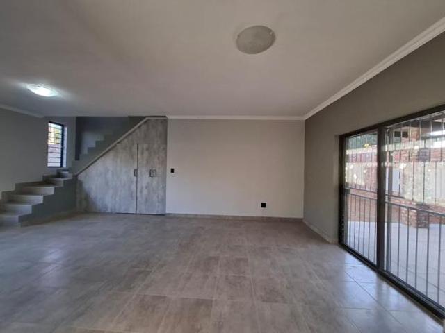 Townhouse for sale in Tlhabane, North West