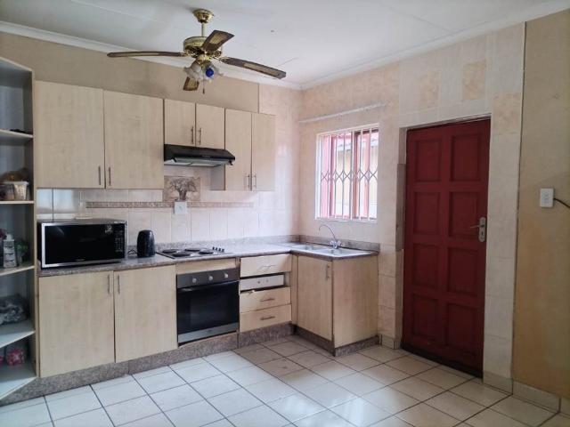 Townhouse for sale in Tlhabane, North West