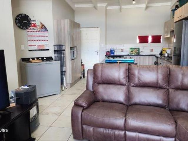 Townhouse for sale in Tlhabane, North West
