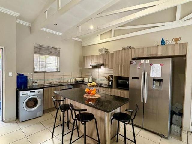 Townhouse for sale in Tlhabane, North West