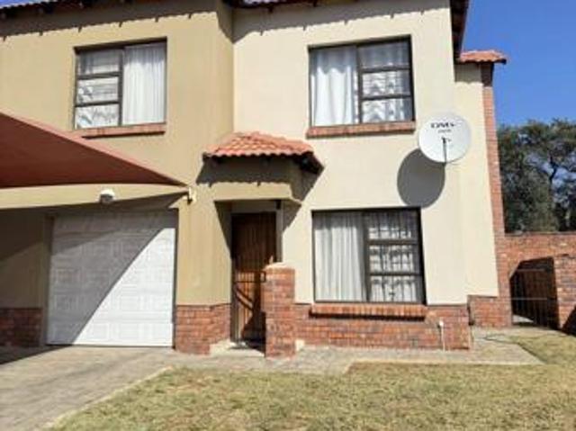 Townhouse for sale in Tlhabane, North West