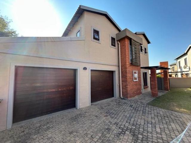 Townhouse for sale in Tlhabane, North West