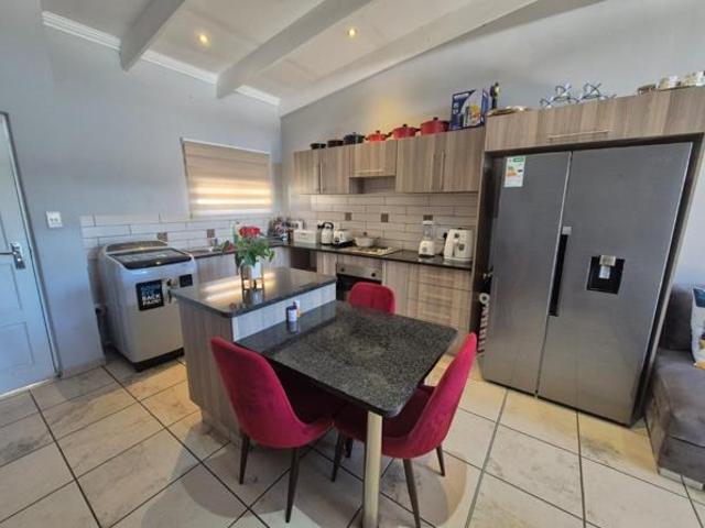 Townhouse for sale in Tlhabane, North West