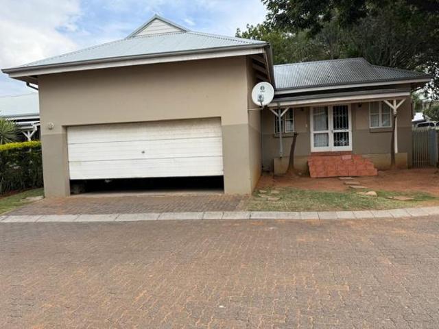 Townhouse for sale in Tlhabane, North West