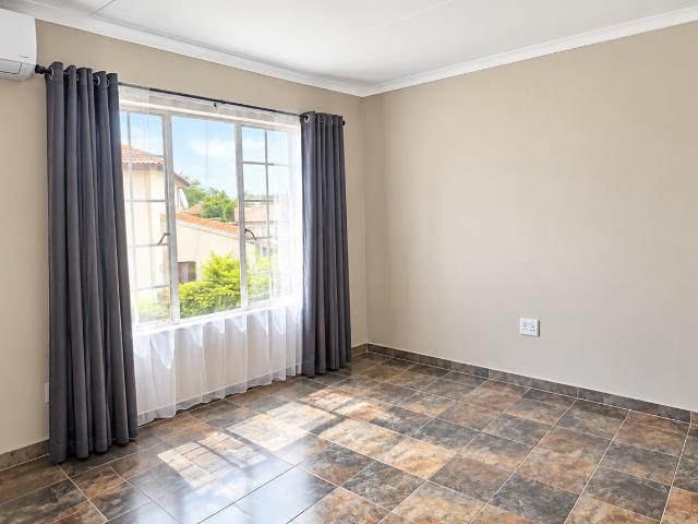 Townhouse for rent in Rustenburg, Rustenburg Local Municipality