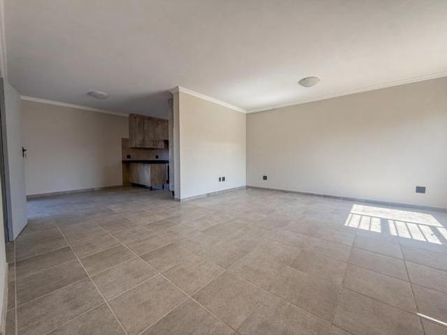 Townhouse for sale in Tlhabane, North West