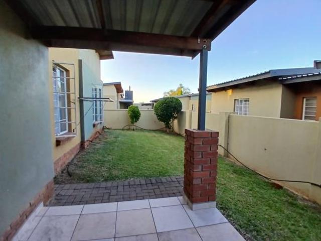 Townhouse for sale in Tlhabane, North West