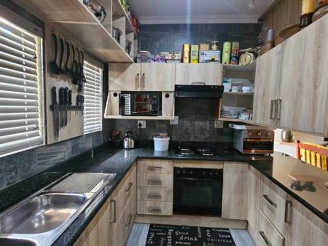 Townhouse for sale in Tlhabane, North West