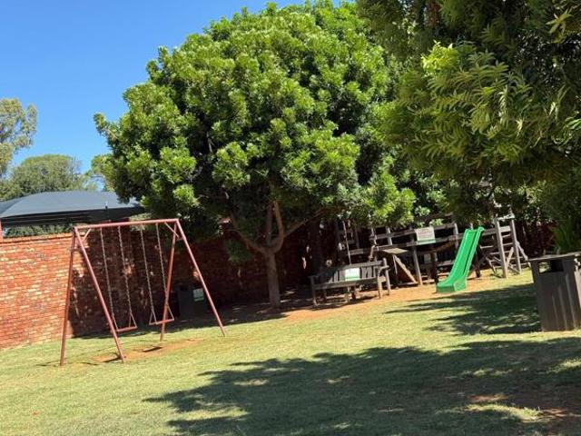 Townhouse for sale in Tlhabane, North West