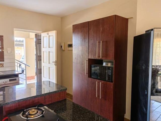Townhouse for rent in Rustenburg Local Municipality, Bojanala Platinum District Municipality