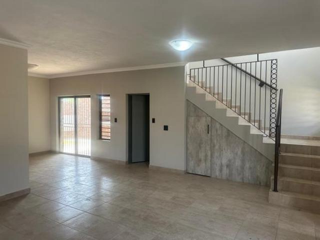 Townhouse for rent in Tlhabane, North West