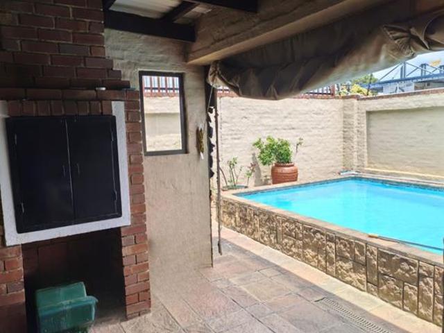 Townhouse for sale in Tlhabane, North West