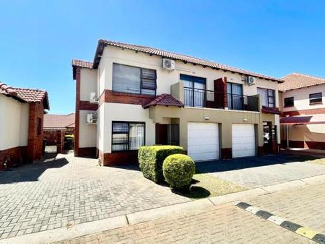 Townhouse for sale in Tlhabane, North West