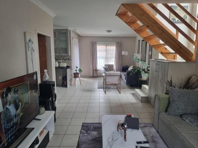 Townhouse for sale in Tlhabane, North West