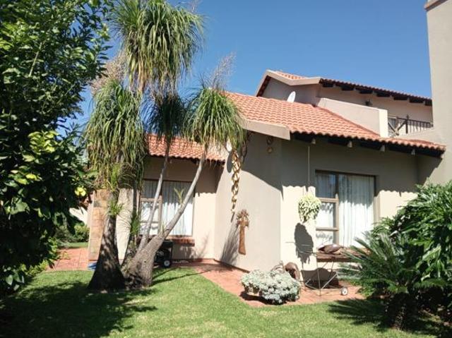 Townhouse for sale in Tlhabane, North West