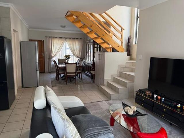 Townhouse for sale in Tlhabane, North West
