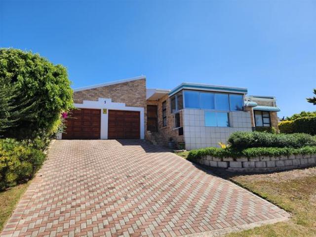 Townhouse for sale in Cape St Francis, Eastern Cape