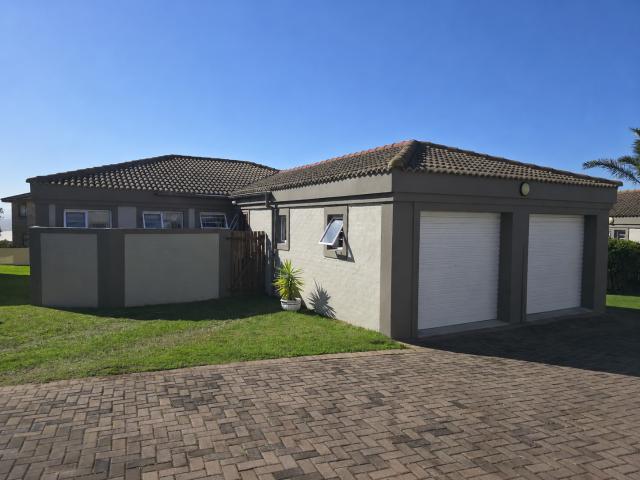 Townhouse for sale in Cape St Francis, Eastern Cape