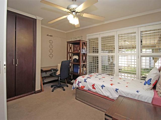 Townhouse for sale in Vosloorus, Gauteng