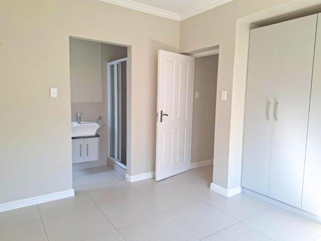 Townhouse for rent in Durbanville, Western Cape